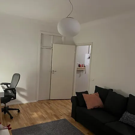 Cozy Next To Old Town Apartment *